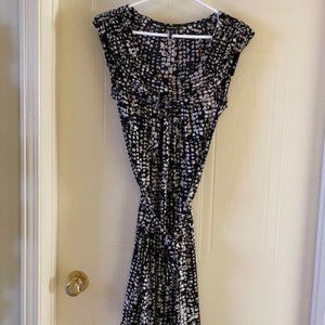 Daisy Fuentes dress, size medium, ties at waist